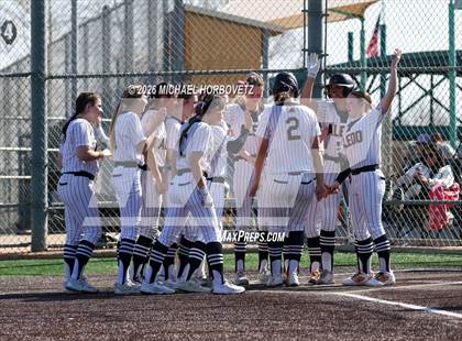 Thumbnail 1 in John Paul II vs. Aledo photogallery.