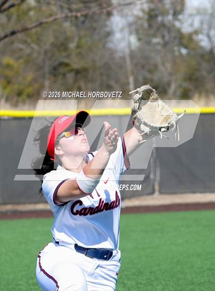 Thumbnail 2 in John Paul II vs. Aledo photogallery.