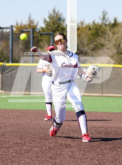Thumbnail 3 in John Paul II vs. Aledo photogallery.