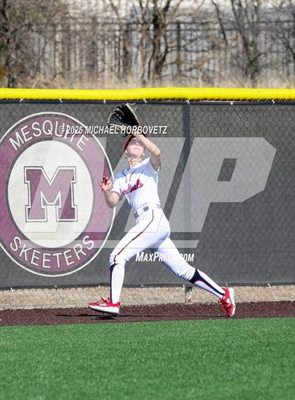 Thumbnail 1 in John Paul II vs. Aledo photogallery.