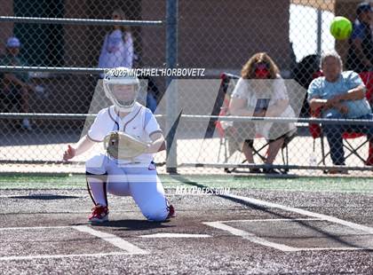 Thumbnail 1 in John Paul II vs. Aledo photogallery.