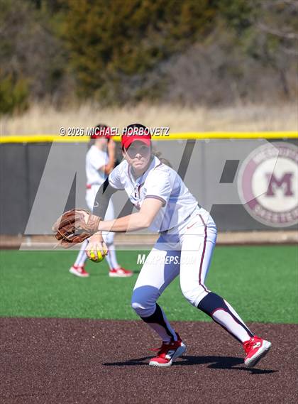 Thumbnail 2 in John Paul II vs. Aledo photogallery.