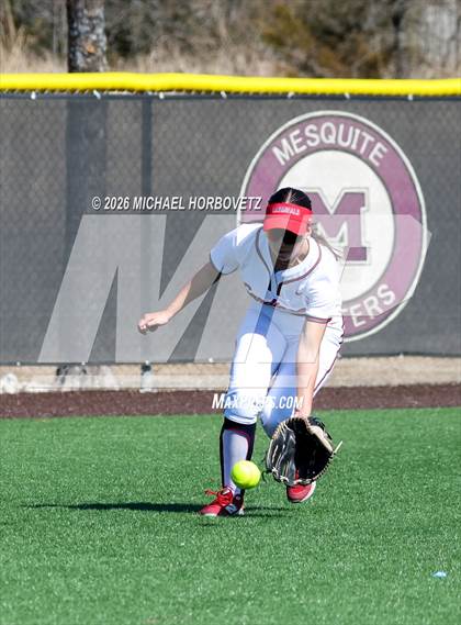 Thumbnail 1 in John Paul II vs. Aledo photogallery.