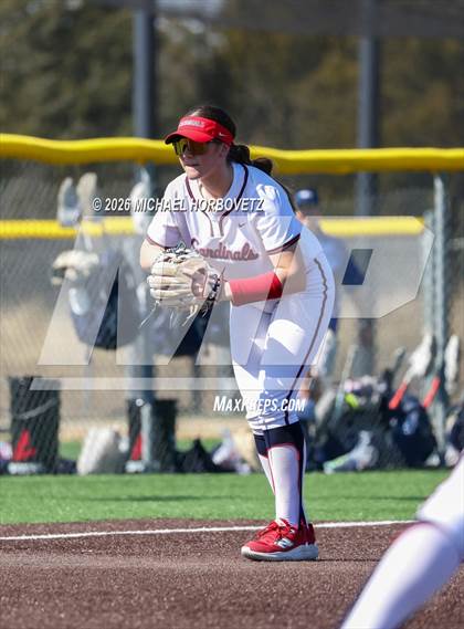 Thumbnail 1 in John Paul II vs. Aledo photogallery.