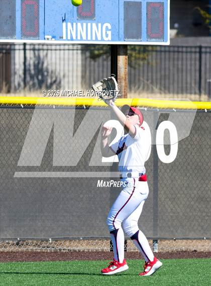 Thumbnail 3 in John Paul II vs. Aledo photogallery.