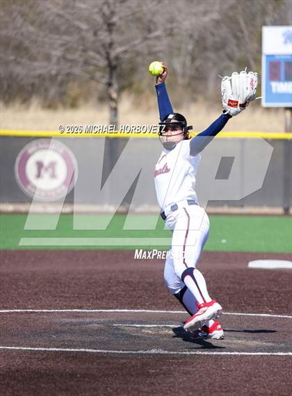 Thumbnail 1 in John Paul II vs. Aledo photogallery.