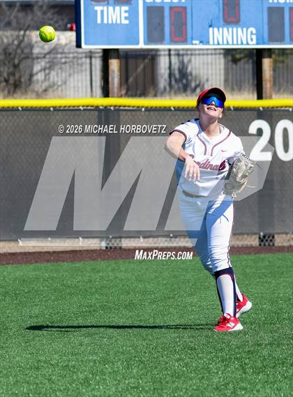 Thumbnail 1 in John Paul II vs. Aledo photogallery.