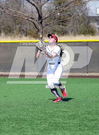 Thumbnail 1 in John Paul II vs. Aledo photogallery.