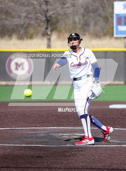 Thumbnail 3 in John Paul II vs. Aledo photogallery.
