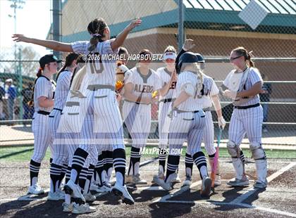 Thumbnail 2 in John Paul II vs. Aledo photogallery.