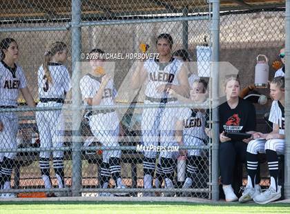 Thumbnail 1 in John Paul II vs. Aledo photogallery.