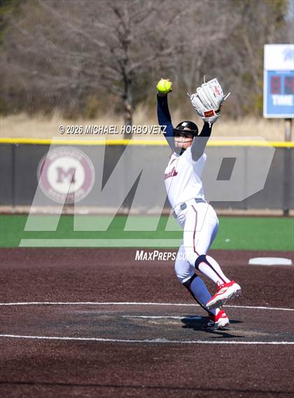 Thumbnail 3 in John Paul II vs. Aledo photogallery.