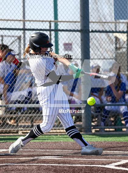 Thumbnail 2 in John Paul II vs. Aledo photogallery.