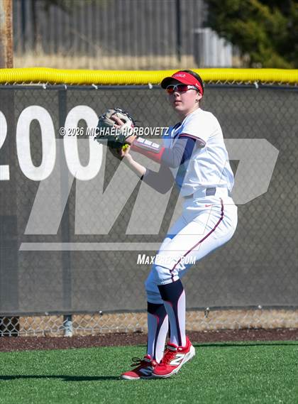 Thumbnail 1 in John Paul II vs. Aledo photogallery.