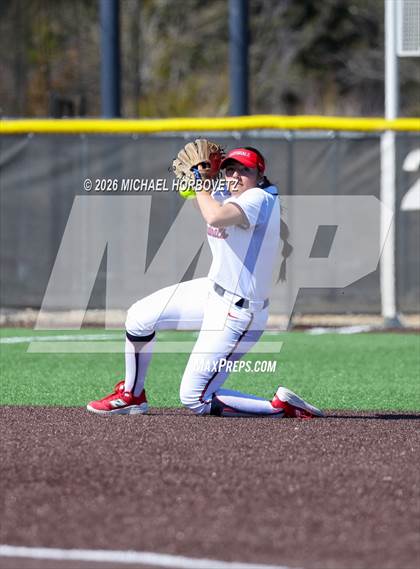 Thumbnail 1 in John Paul II vs. Aledo photogallery.