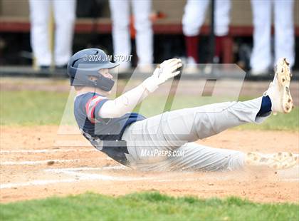 Thumbnail 3 in Kent @ Loomis photogallery.