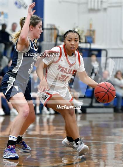 Thumbnail 2 in Vista del Lago vs. Lincoln (50th Dorothy Speck Memorial) photogallery.