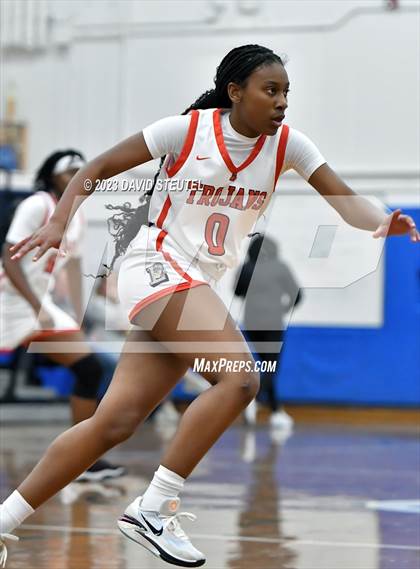 Thumbnail 2 in Vista del Lago vs. Lincoln (50th Dorothy Speck Memorial) photogallery.