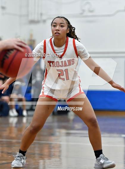 Thumbnail 3 in Vista del Lago vs. Lincoln (50th Dorothy Speck Memorial) photogallery.