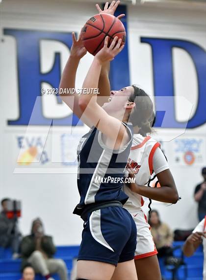 Thumbnail 3 in Vista del Lago vs. Lincoln (50th Dorothy Speck Memorial) photogallery.
