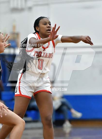 Thumbnail 3 in Vista del Lago vs. Lincoln (50th Dorothy Speck Memorial) photogallery.