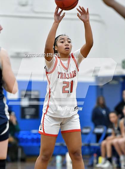 Thumbnail 3 in Vista del Lago vs. Lincoln (50th Dorothy Speck Memorial) photogallery.