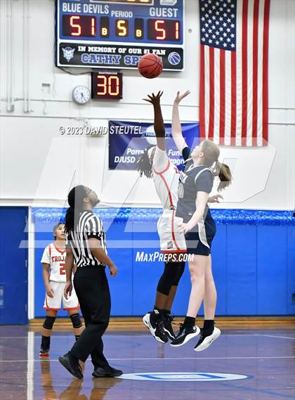 Thumbnail 1 in Vista del Lago vs. Lincoln (50th Dorothy Speck Memorial) photogallery.