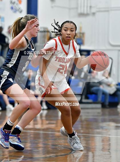 Thumbnail 3 in Vista del Lago vs. Lincoln (50th Dorothy Speck Memorial) photogallery.