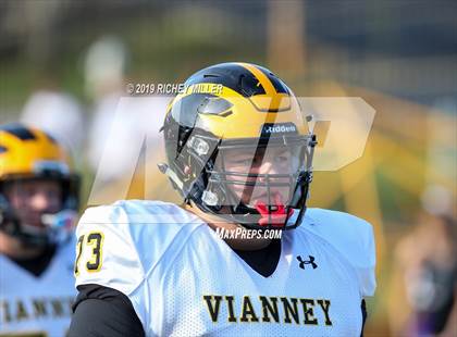 Thumbnail 2 in Vianney @ Fayetteville photogallery.