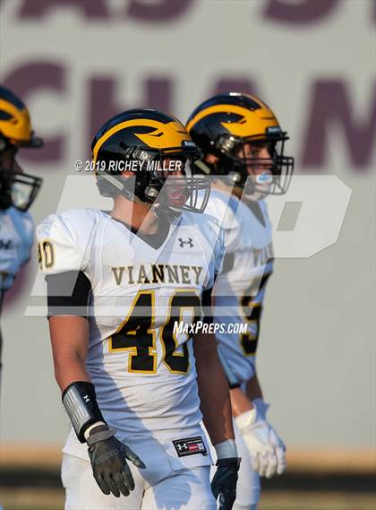 Thumbnail 2 in Vianney @ Fayetteville photogallery.