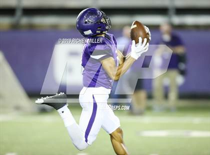Thumbnail 3 in Vianney @ Fayetteville photogallery.