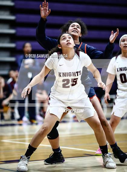 Thumbnail 3 in Chatsworth vs. Bravo photogallery.
