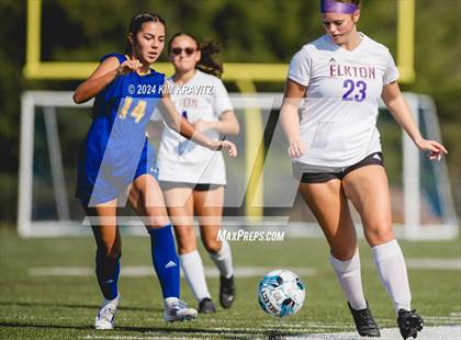 Thumbnail 3 in Elkton vs Aberdeen (Scrimmage) photogallery.
