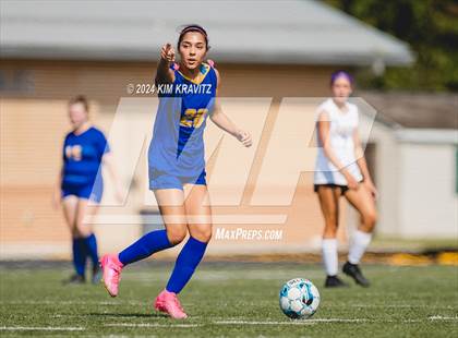 Thumbnail 2 in Elkton vs Aberdeen (Scrimmage) photogallery.