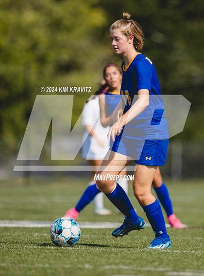 Thumbnail 2 in Elkton vs Aberdeen (Scrimmage) photogallery.