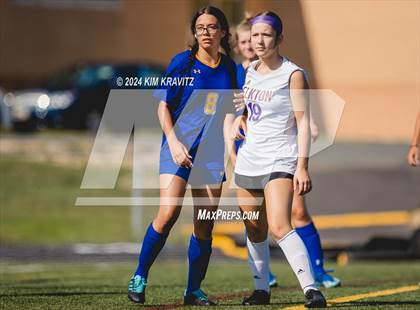 Thumbnail 3 in Elkton vs Aberdeen (Scrimmage) photogallery.