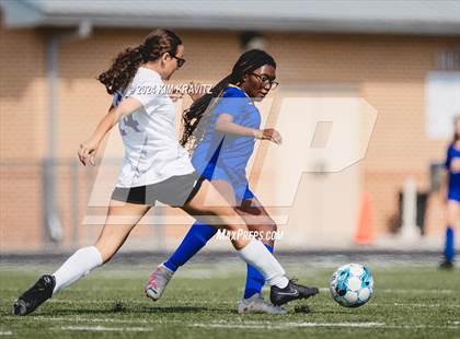 Thumbnail 1 in Elkton vs Aberdeen (Scrimmage) photogallery.