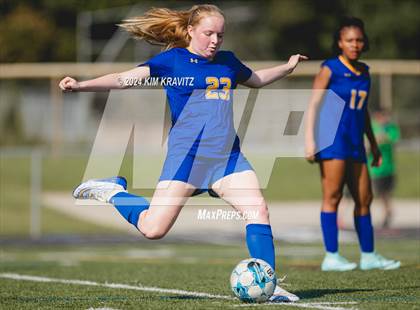 Thumbnail 3 in Elkton vs Aberdeen (Scrimmage) photogallery.