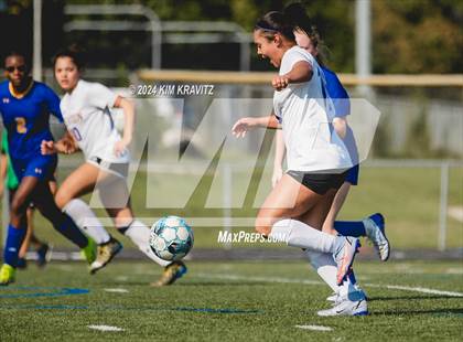Thumbnail 2 in Elkton vs Aberdeen (Scrimmage) photogallery.