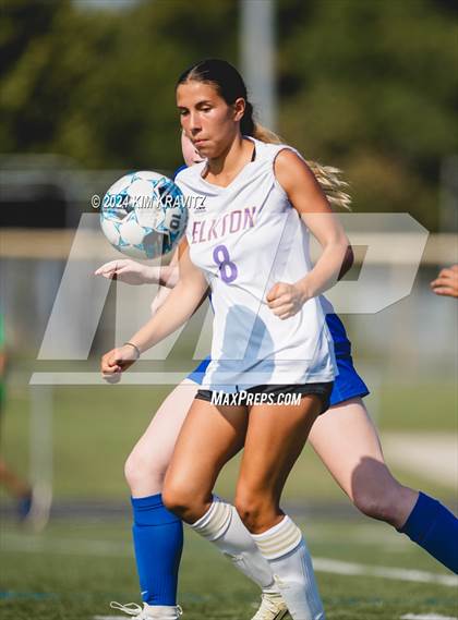 Thumbnail 2 in Elkton vs Aberdeen (Scrimmage) photogallery.