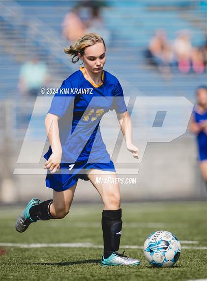 Thumbnail 3 in Elkton vs Aberdeen (Scrimmage) photogallery.