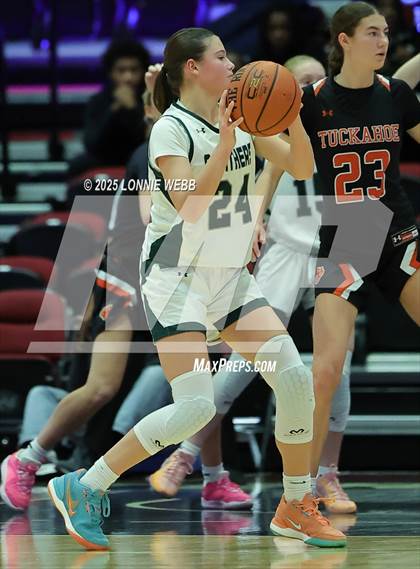 Thumbnail 3 in Pleasantville vs Tuckahoe (Slam Dunk Showcase) photogallery.