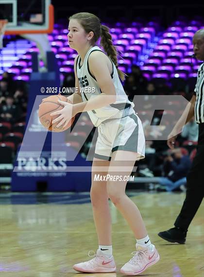 Thumbnail 3 in Pleasantville vs Tuckahoe (Slam Dunk Showcase) photogallery.
