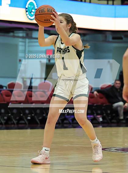 Thumbnail 3 in Pleasantville vs Tuckahoe (Slam Dunk Showcase) photogallery.