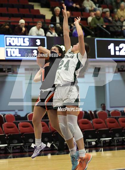 Thumbnail 2 in Pleasantville vs Tuckahoe (Slam Dunk Showcase) photogallery.