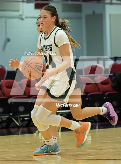 Thumbnail 2 in Pleasantville vs Tuckahoe (Slam Dunk Showcase) photogallery.