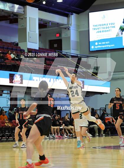 Thumbnail 2 in Pleasantville vs Tuckahoe (Slam Dunk Showcase) photogallery.