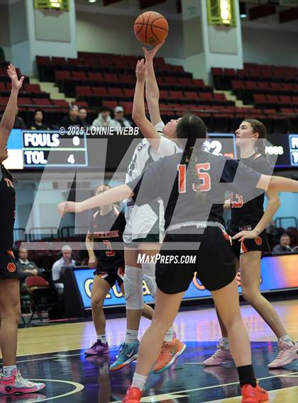 Thumbnail 3 in Pleasantville vs Tuckahoe (Slam Dunk Showcase) photogallery.