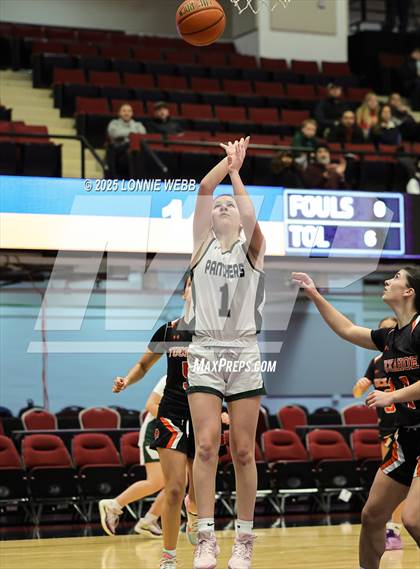 Thumbnail 2 in Pleasantville vs Tuckahoe (Slam Dunk Showcase) photogallery.