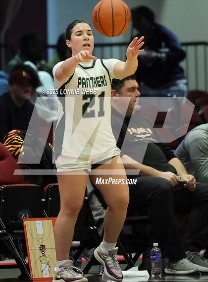 Thumbnail 2 in Pleasantville vs Tuckahoe (Slam Dunk Showcase) photogallery.
